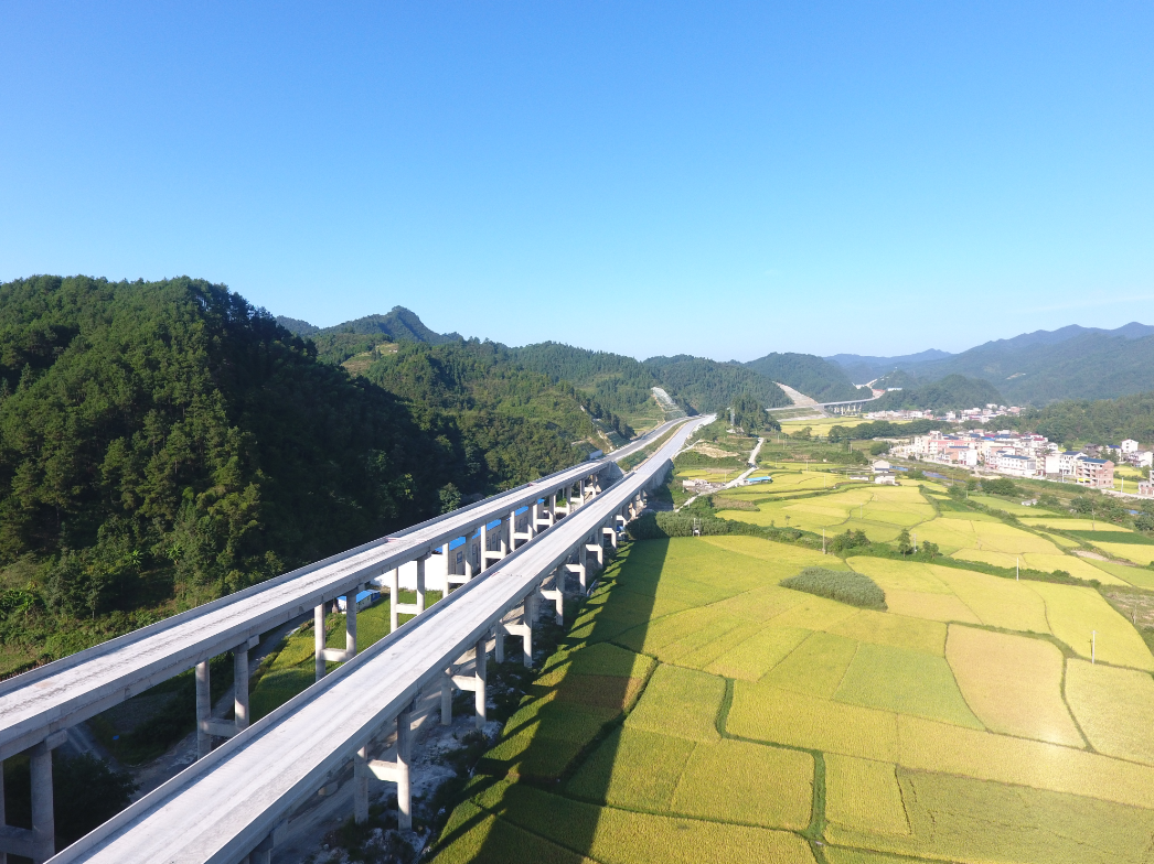 贵州三施高速公路工程